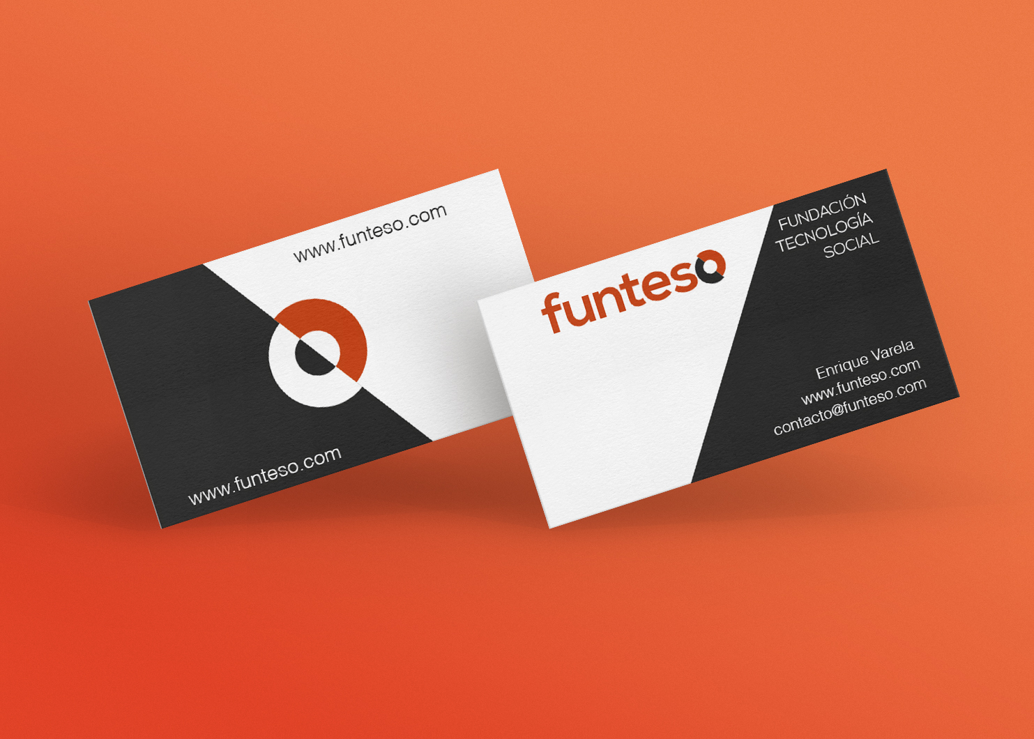 imagen que muestra las tarjetas corporativas con la identidad de Funteso 